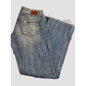 Maurices Ladies Light Wash Bootcut Jeans Size 7/8